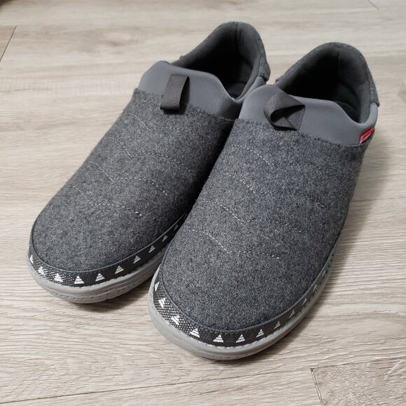 NEW Men\'s Levis slip on felt loafer slipper padded memory foam shoe sze XL 11-12 main image 12